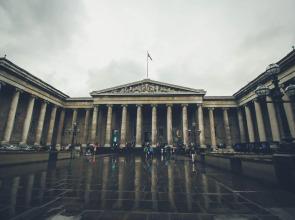 1BR Duplex Apartment 10 min From Regents Park