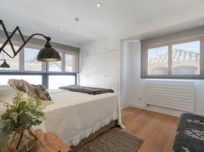 Chezmoihomes Plaza Nueva Deluxe