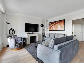 CMG Tour Eiffel/ New York