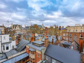 Elegant Three-bed Marylebone Flat Near Oxford Circus!