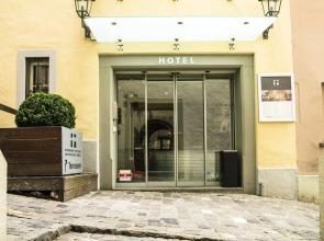 Boutique Hotel Weisses Kreuz - Adult only Hotel