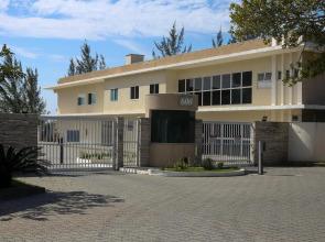 Golden Lake Residence Apart Hotel-Arraial do Cabo