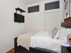 Pleasing 2 BR Apartment in NYC ST