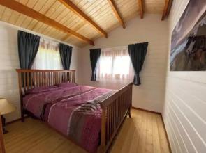 Lovely Nordic Pine Cabin Great for Couples or Family