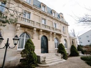 Pick Your Place Nancy