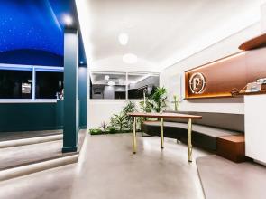 Parenthese Concept Room