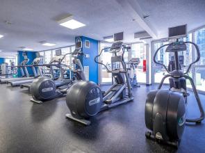 Ginosi Chicago Apartel