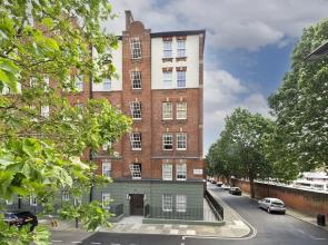Fabulous Three Bedroom Flat Near Marylebone by Underthedoormat