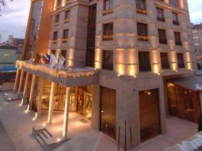 Arena di Serdica Hotel