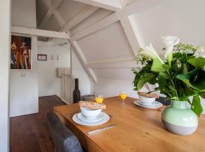 Rembrandtplein Apartment Suites