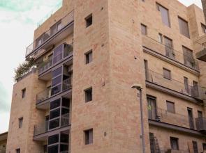 JLM Suites Tower Lincoln  Prime Location