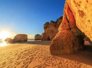 The Canadians Escape ~ Relaxing Portimão Portugal