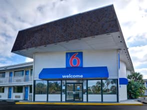 Motel 6 Cocoa Beach, FL