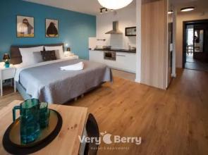 Very Berry Zwierzyniecka 24