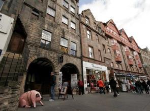 JOIVY Royal Mile View