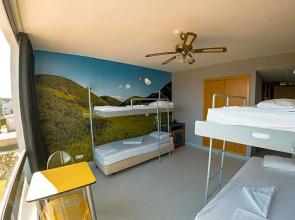 HI Arrifana Destination Hostel