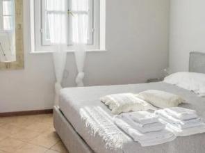 Petit Arc De Triomphe