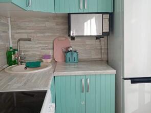 Apartments on Druzhby Prospekt 33