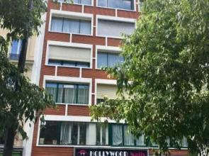 Standing-Montparnasse