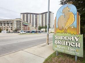 Desirable Townhomes on  S 1st Street by Sonder