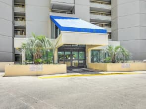 Ocean View & Pool Access: Condo in Myrtle Beach