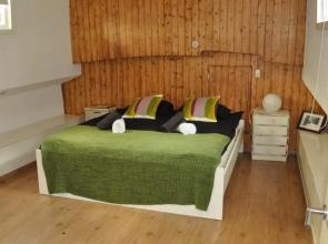 Amsterdam City Center Houseboat