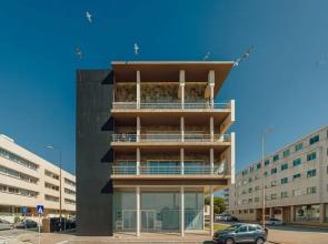 Grand Modern Seaside With View