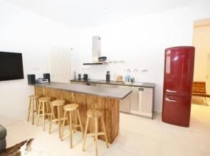 Loft directly next to Oktoberfest and downtown