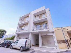 Mina Apartment 100m From Sea