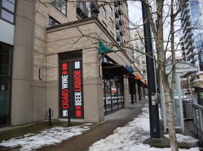 Spacious, Downtown Location – great for work and relaxing!