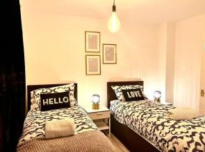 Cozy Barking Retreat - 2 Bedrooms