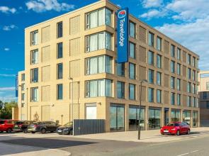 Travelodge London Excel Hotel