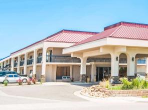 Travelodge by Wyndham Pueblo