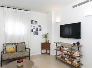 TLV Center by TLV2rent