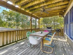 Walk to Soco: Home w/ Decks & City Views in Austin