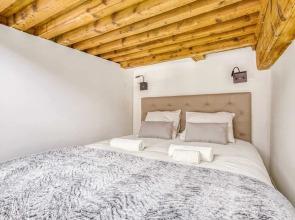 NEW - Modern 2BR Loft-style Apt - Croix-paquet