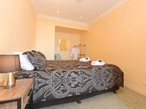 The Esplanade Kingston Beach - Beachfront