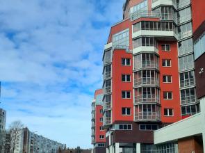 Apartments on 98 Lomonosov Avenue