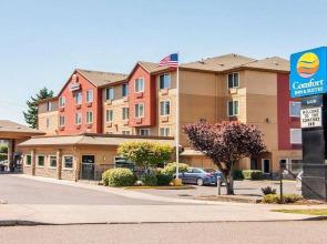 Comfort Inn and Suites Portland Airport