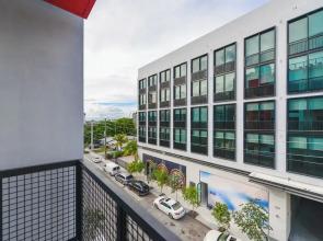 1BR Condo wRooftop Pool at Wynwood