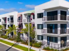 Lux and Cozy 2beds 2 Baths up to 8 guest