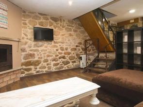 House - 3 Bedrooms with WiFi - 107749