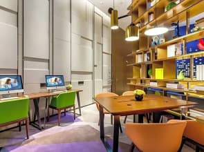 Hampton Beijing Daxing World Flower