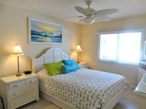 Sunset Royale 208 1 Bedroom 1 Bathroom Apts