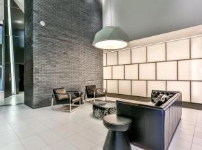 Noel Suites - John and Front St West