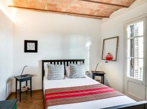 Designer 1 Bed Apartment near Plaza España