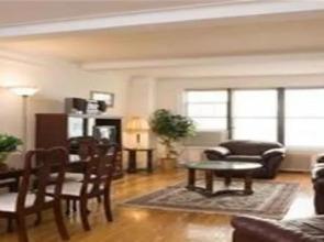 Midtown East Apartments by Globe Quarters