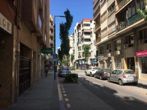 4 BEDROOMS -SENECA Center Apartment