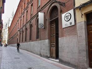 Apartamentos Emilia Feo León Gótico