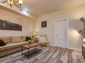 Cozy condo by train 15m to NYC